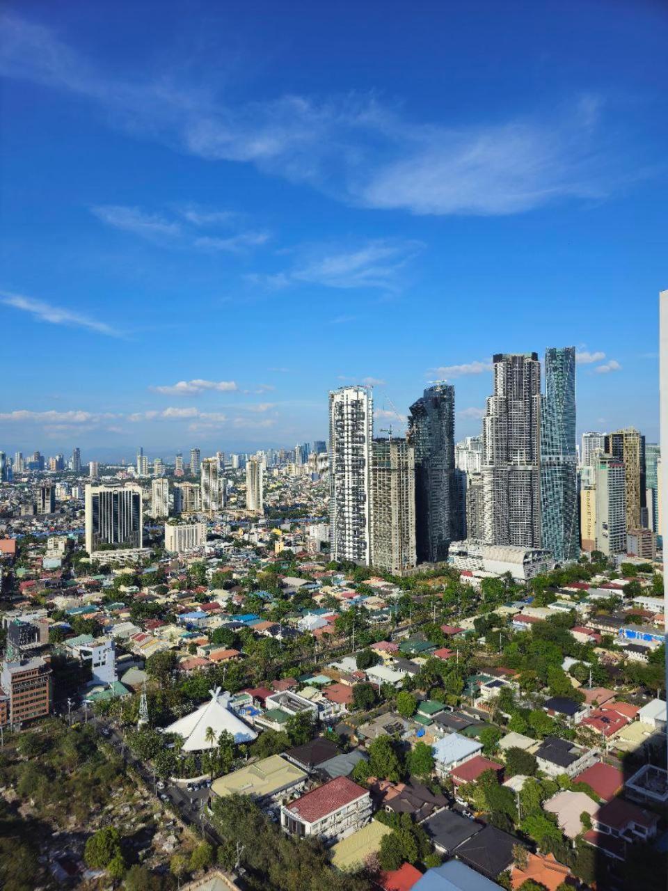 Serene Suite In Jazz Residences Makati City Екстериор снимка