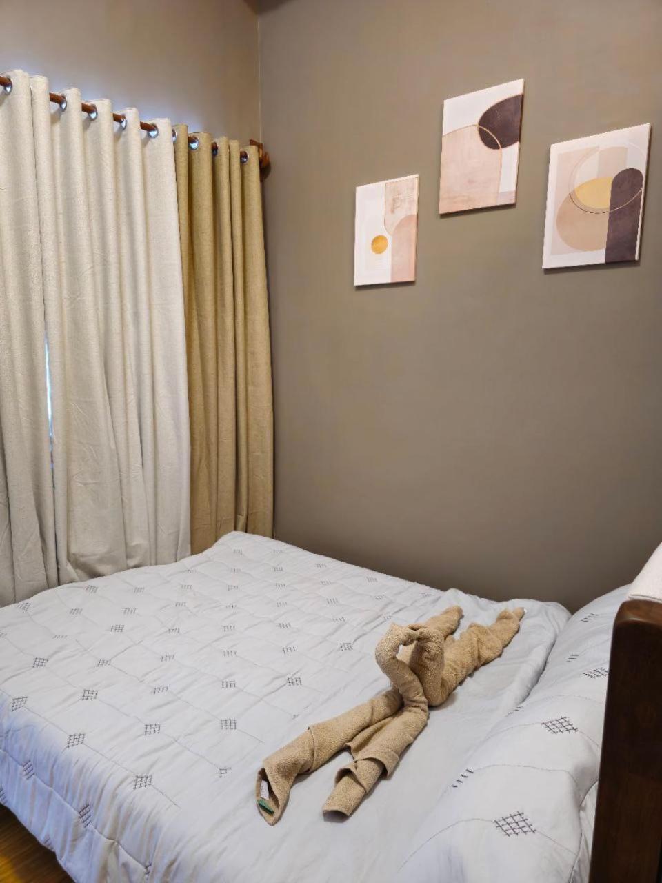 Serene Suite In Jazz Residences Makati City Екстериор снимка