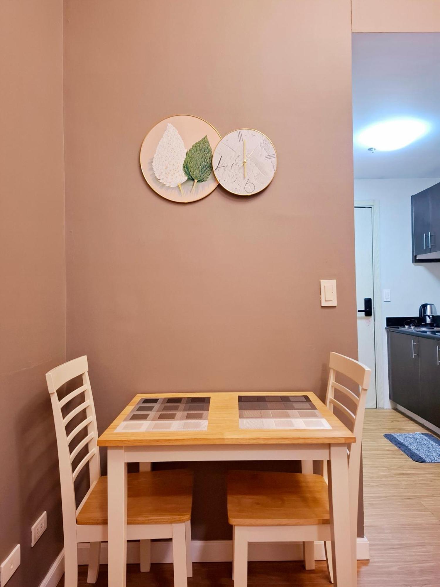 Serene Suite In Jazz Residences Makati City Екстериор снимка