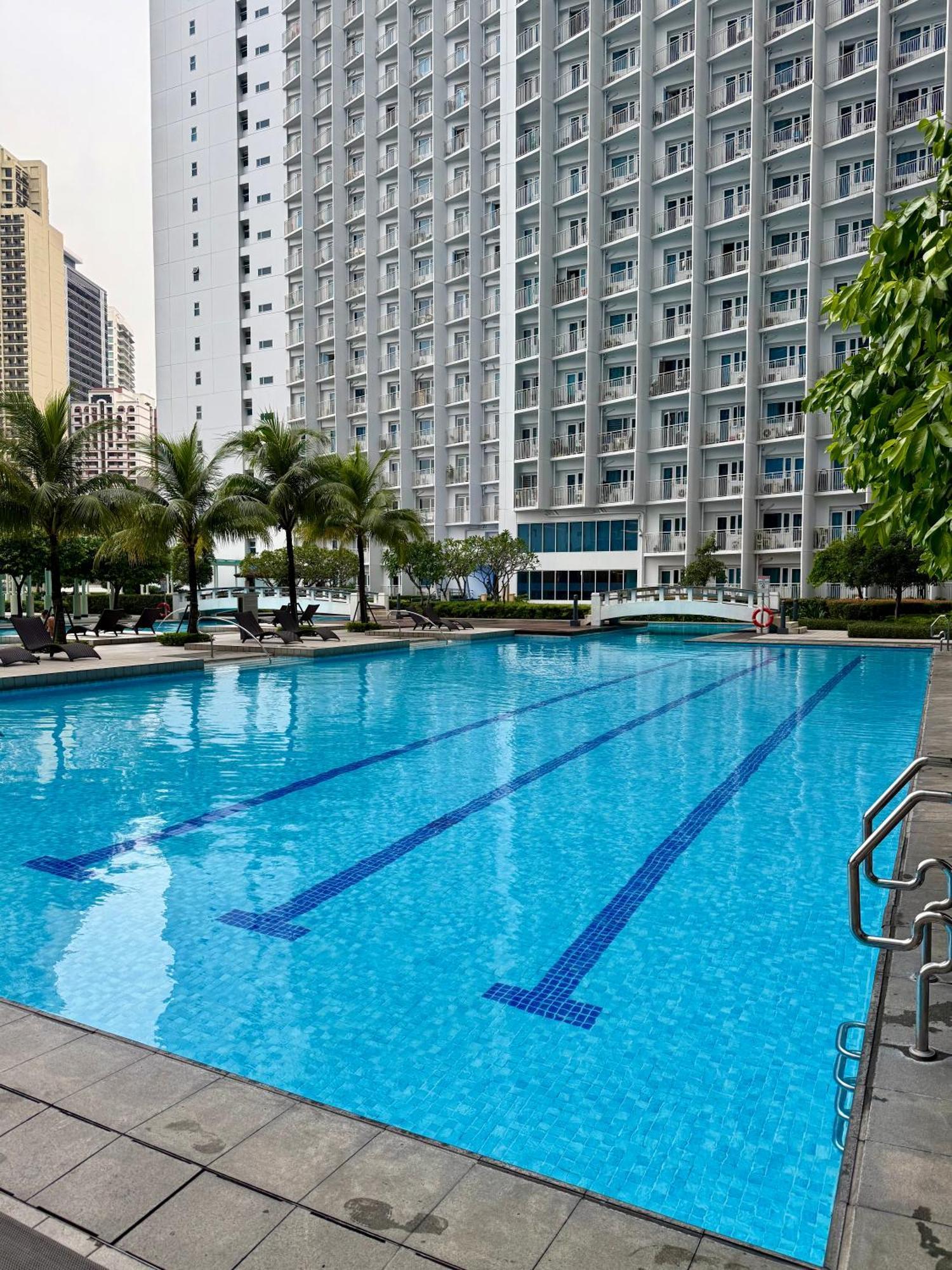 Serene Suite In Jazz Residences Makati City Екстериор снимка